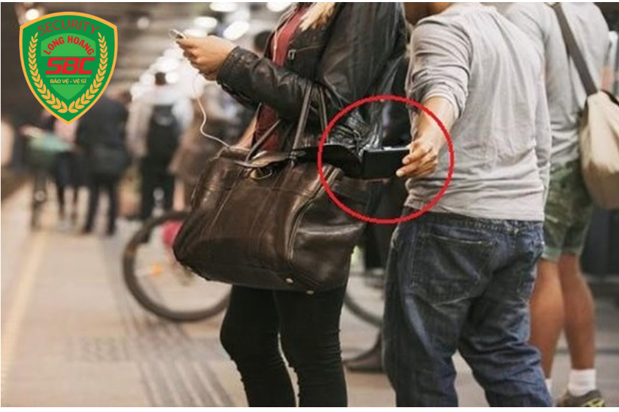 9+ Kinh Nghiệm Chống Móc Túi Trên Xe Buýt Bạn Cần Biết