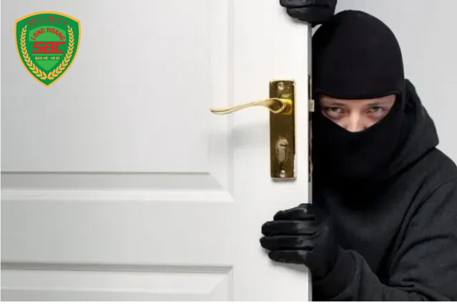 Trộm Phá Khóa Bằng Cách Nào? 5+ Cách Giữ Tài Sản An Toàn Nhất