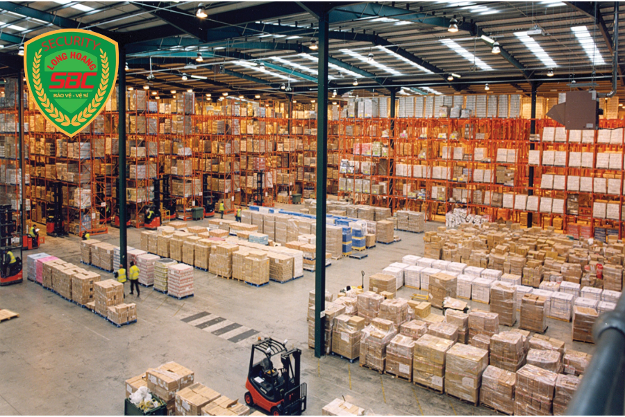 Dịch Vụ Bảo Vệ Kho Hàng 24/7 Tại Long Hoàng SBC