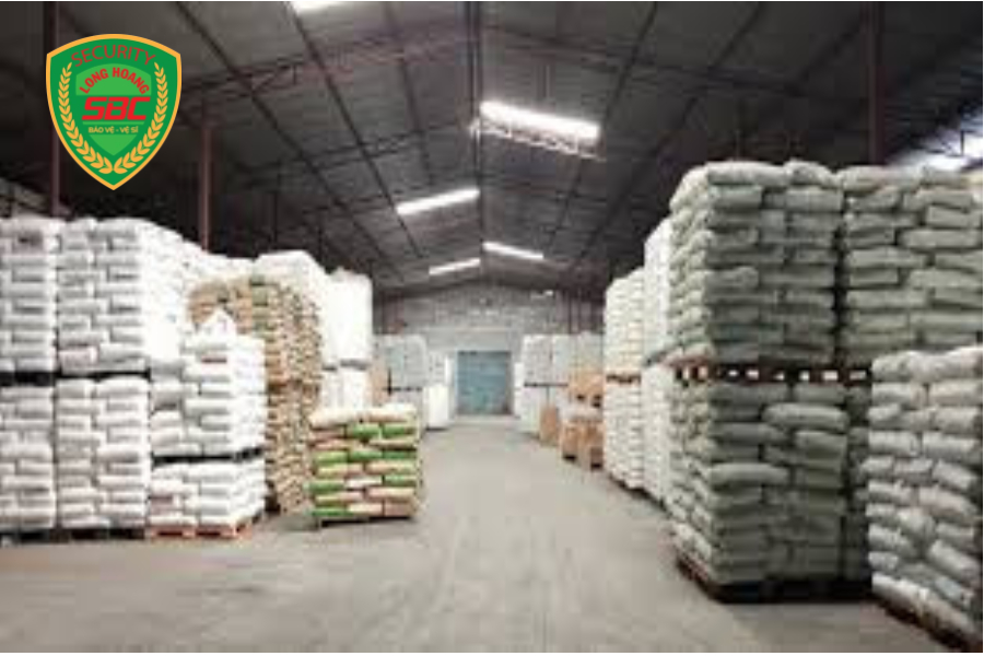 Dịch Vụ Bảo Vệ Kho Hàng & Nhà Xưởng